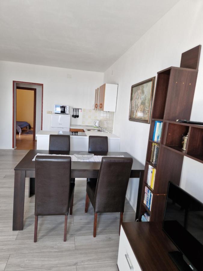 Apartments Velic Crikvenica Εξωτερικό φωτογραφία